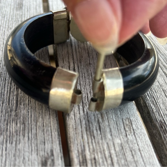 NOT FOR SALE Hinged bulky bracelet - Picture 5 of 6